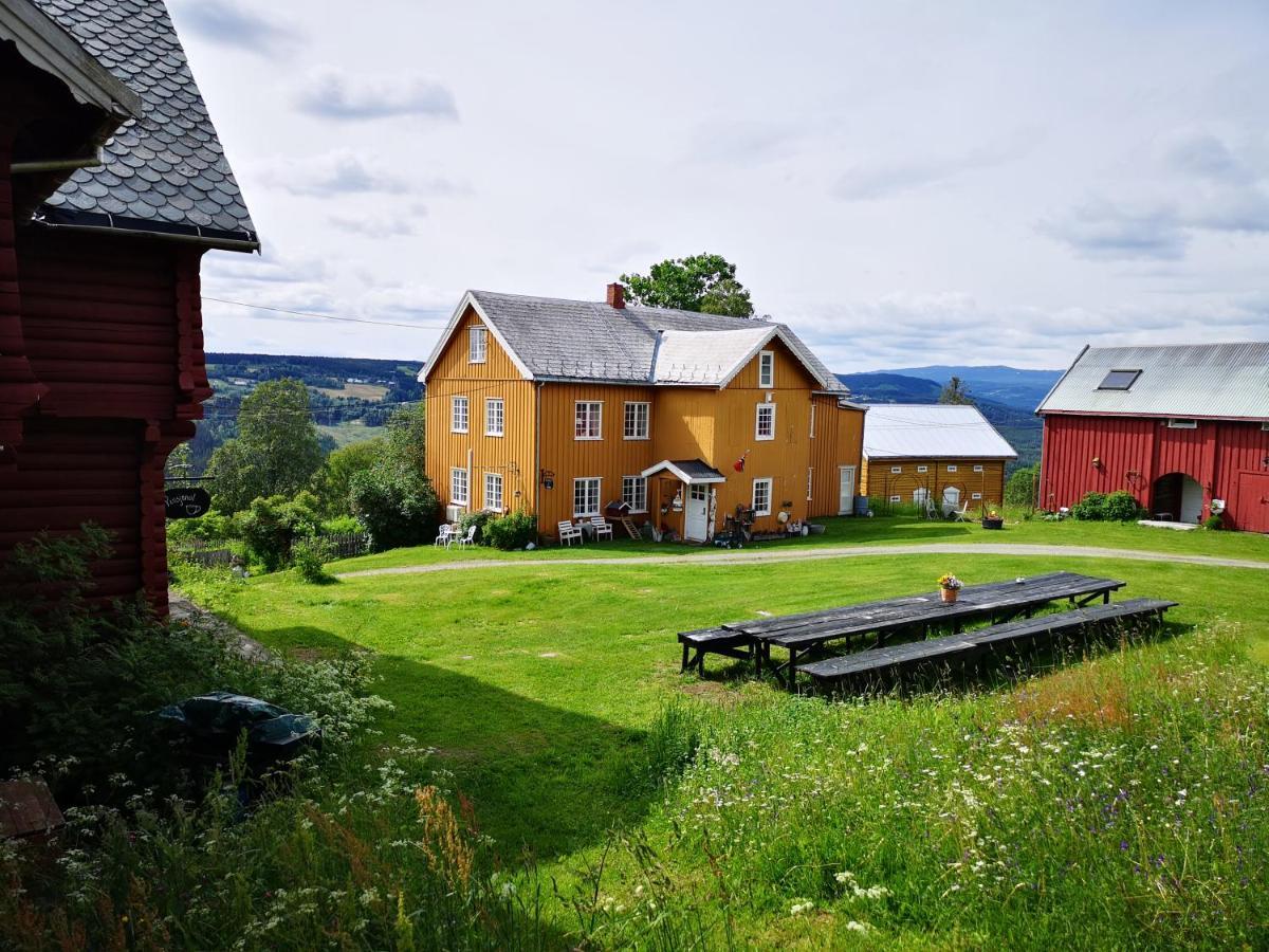 Haugtun Gardspensjonat Og Leiligheter Nordre Land Экстерьер фото